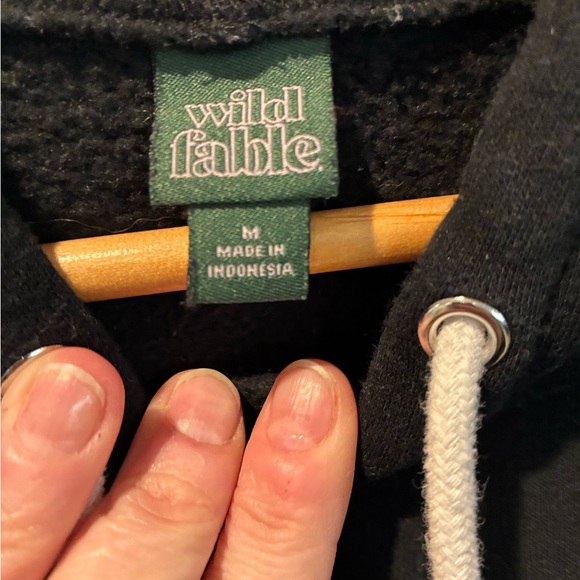 Wild Fable Black Cropped Hoodie - Picture 2 of 3